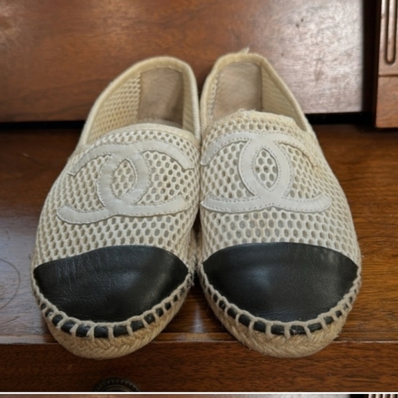 CHANEL Black and White Espadrilles. Size 8. Good Used Cond. - Picture 1 of 5